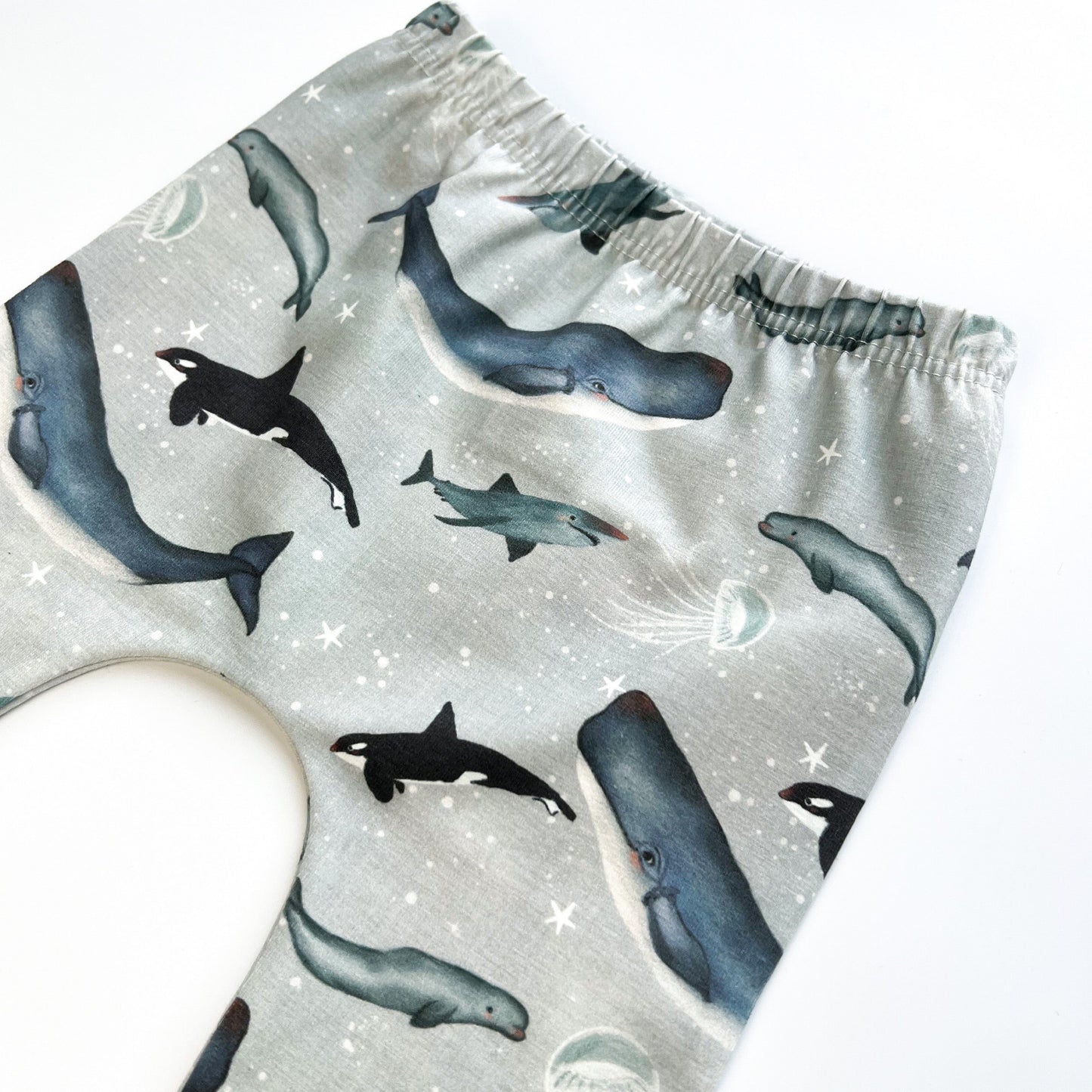 SALE WHALE LEGGINGS