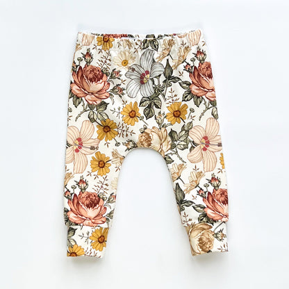 Baby & child leggings with vintage floral print.
